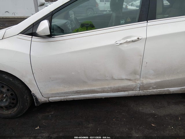 Продажа на аукционе авто 2016 Hyundai Elantra Gt, vin: KMHD35LH2GU323293, номер лота: 44349688