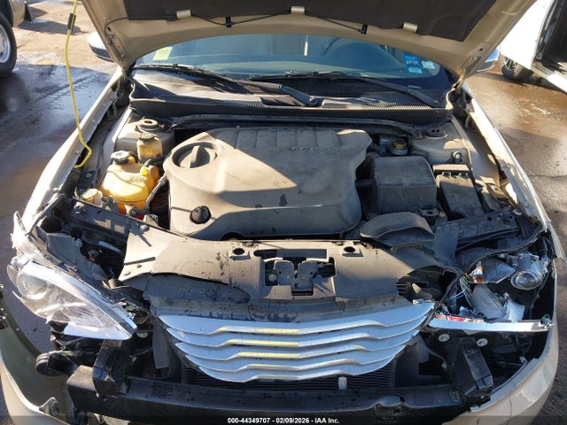 Продажа на аукционе авто 2013 Chrysler 200 Limited, vin: 1C3CCBCG1DN702270, номер лота: 44349707