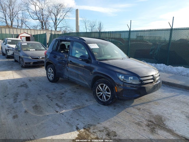 2016 VOLKSWAGEN TIGUAN WVGBV7AXXGW593383