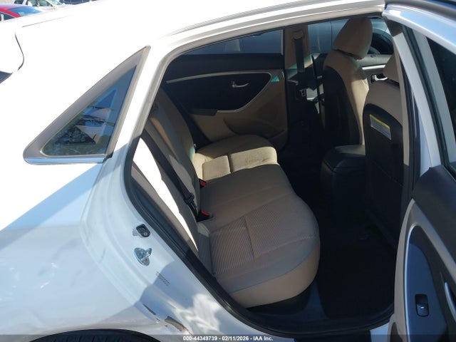 KMHD35LH4GU304549 Hyundai ELANTRA GT