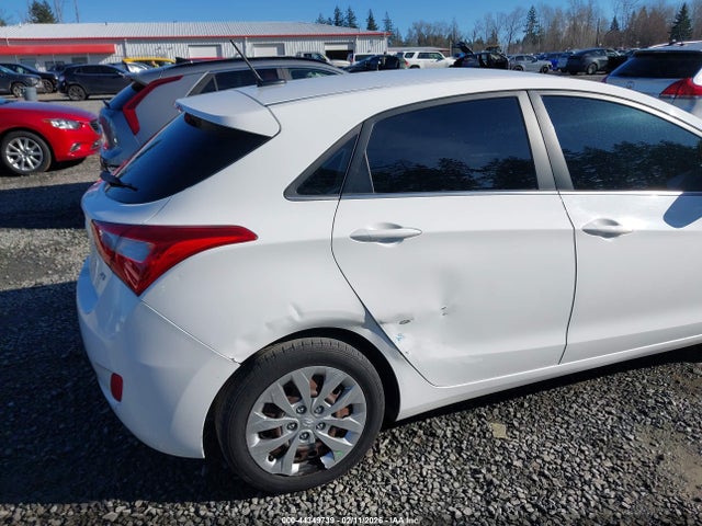 KMHD35LH4GU304549 Hyundai ELANTRA GT