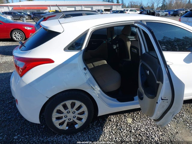 KMHD35LH4GU304549 Hyundai ELANTRA GT