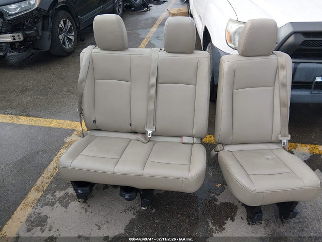 5BZAF0AA4KN851718 Nissan Nv Passenger Nv3500 Hd Sl V8