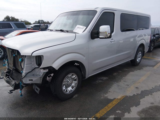 5BZAF0AA4KN851718 Nissan Nv Passenger Nv3500 Hd Sl V8