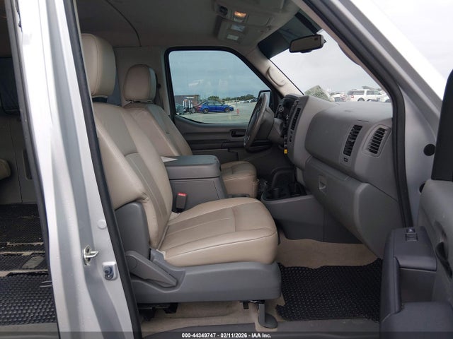 5BZAF0AA4KN851718 Nissan Nv Passenger Nv3500 Hd Sl V8