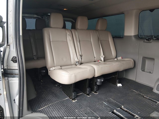 5BZAF0AA4KN851718 Nissan Nv Passenger Nv3500 Hd Sl V8