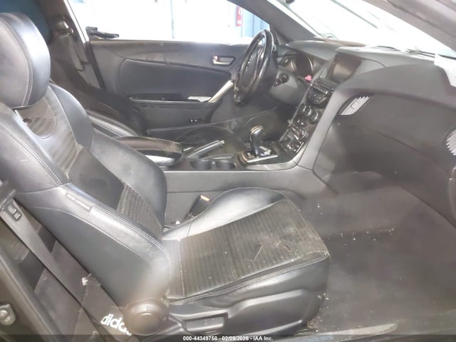 Auction sale of the 2015 Hyundai Genesis 3.8 Ultimate, vin: KMHHU6KJ6FU121886, lot number: 44349758