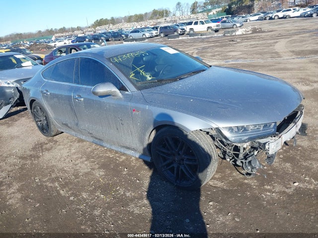 2016 AUDI A7 WAUWGAFC1GN010284