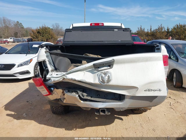 44349853 :رقم المزاد ، 3C6UR5DL2PG537846 vin ، 2023 Ram 2500 Big Horn  4x4 6'4 Box مزاد بيع