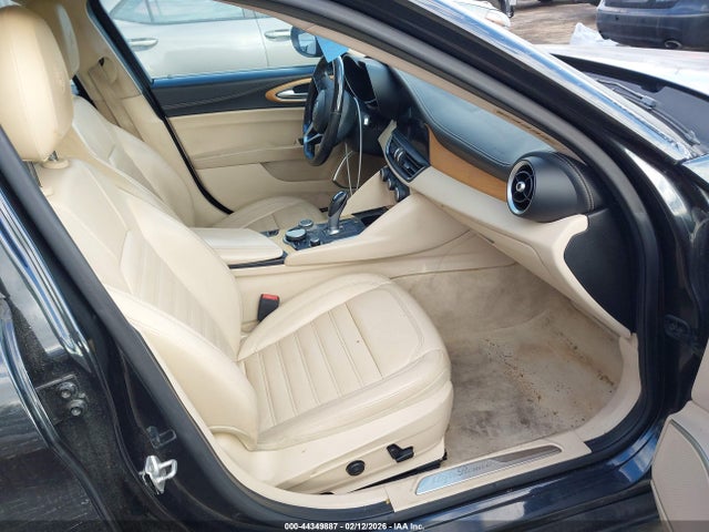 2017 ALFA ROMEO GIULIA ZARFAECN0H7539562 Photo 4