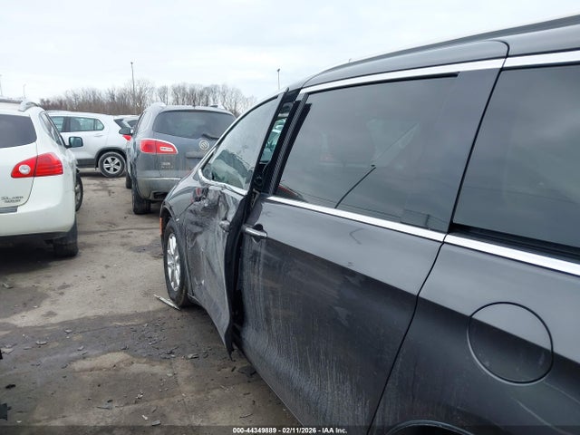 44349889 :رقم المزاد ، 2C4RC1BGXMR556780 vin ، 2021 Chrysler Pacifica Touring L مزاد بيع