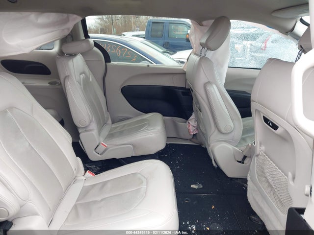 44349889 :رقم المزاد ، 2C4RC1BGXMR556780 vin ، 2021 Chrysler Pacifica Touring L مزاد بيع