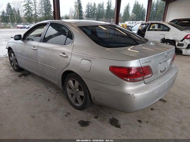 2005 LEXUS ES 330 JTHBA30G255086764 Photo 2