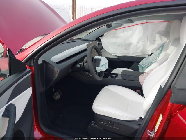 2026 TESLA MODEL Y 7SAYGDEE0TF439587 Photo 4