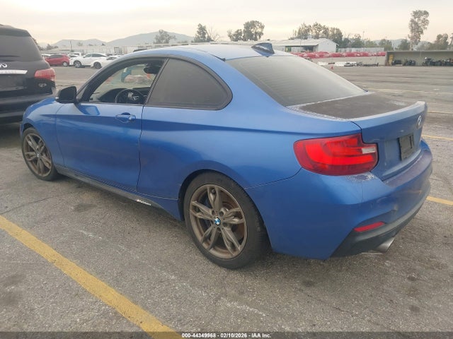 2016 BMW M235I WBA1J9C54GV371590 Photo 2