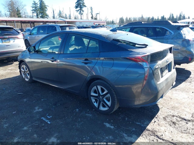 JTDKARFU8G3017030 Toyota Prius Three Touring