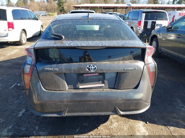 JTDKARFU8G3017030 Toyota Prius Three Touring