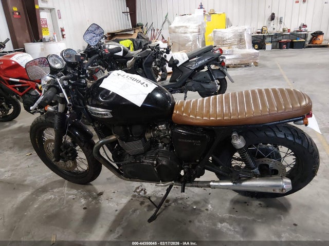 SMT910K12ET651339 Triumph Motorcycle Bonneville T100