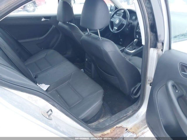 44350050 :رقم المزاد ، 3VWDX7AJ5BM354705 vin ، 2011 Volkswagen Jetta 2.5l Se مزاد بيع