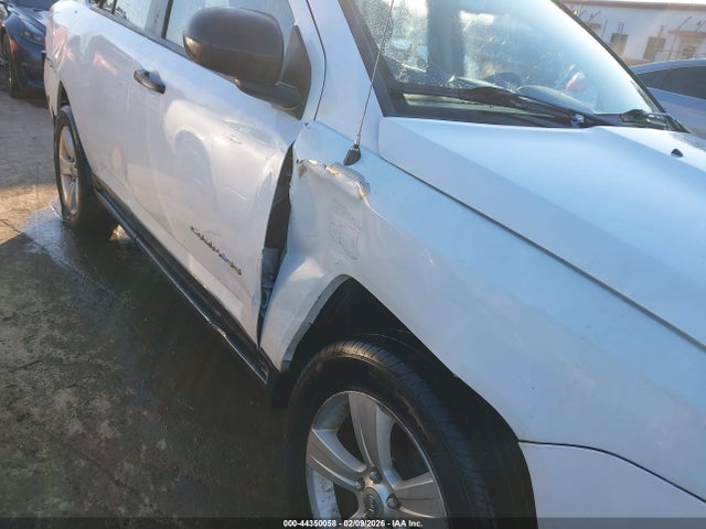 Aukcja sprzedaży 2014 Jeep Compass Sport/north, vin: 1C4NJCAB2ED531575, numer aukcji: 44350058