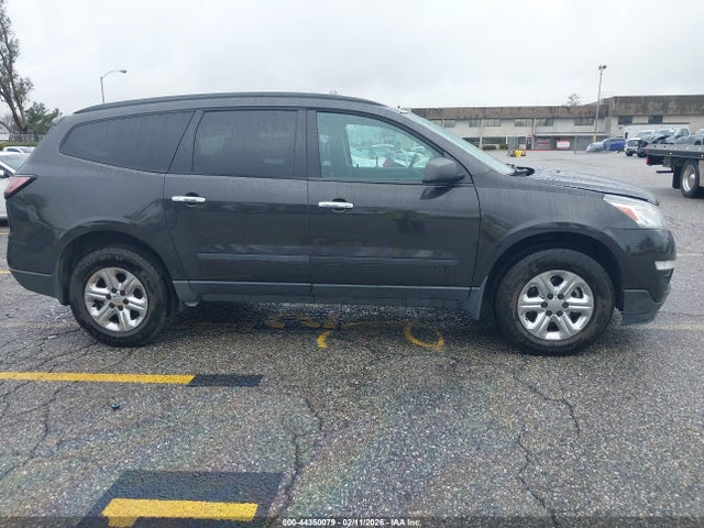1GNKRFED5HJ190260 Chevrolet Traverse Ls