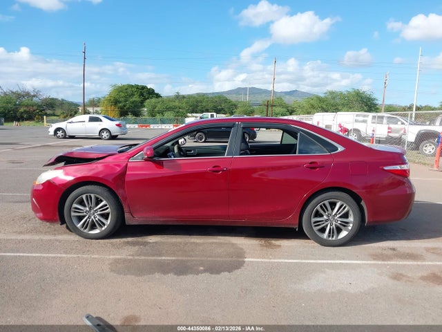 2017 Toyota Camry Se მანქანა იყიდება აუქციონზე, vin: 4T1BF1FK5HU700327, აუქციონის ნომერი: 44350086