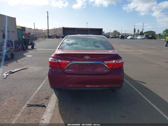 2017 Toyota Camry Se მანქანა იყიდება აუქციონზე, vin: 4T1BF1FK5HU700327, აუქციონის ნომერი: 44350086