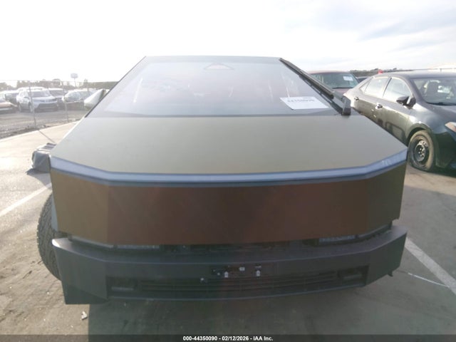 Продажа на аукционе авто 2024 Tesla Cybertruck Cyberbeast, vin: 7G2CEHEE4RA032136, номер лота: 44350090