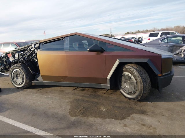 Продажа на аукционе авто 2024 Tesla Cybertruck Cyberbeast, vin: 7G2CEHEE4RA032136, номер лота: 44350090