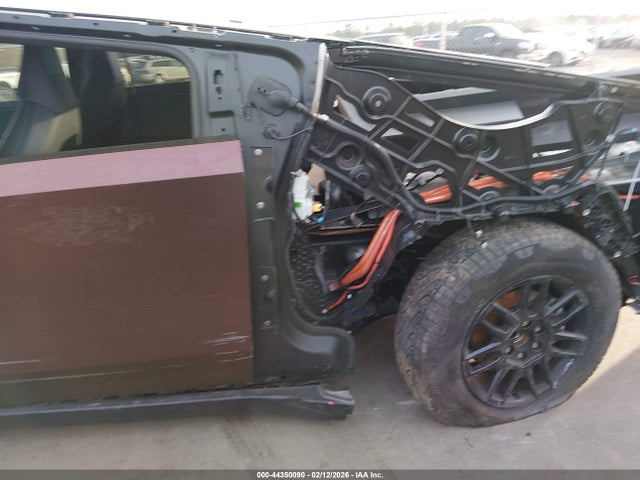 Продажа на аукционе авто 2024 Tesla Cybertruck Cyberbeast, vin: 7G2CEHEE4RA032136, номер лота: 44350090