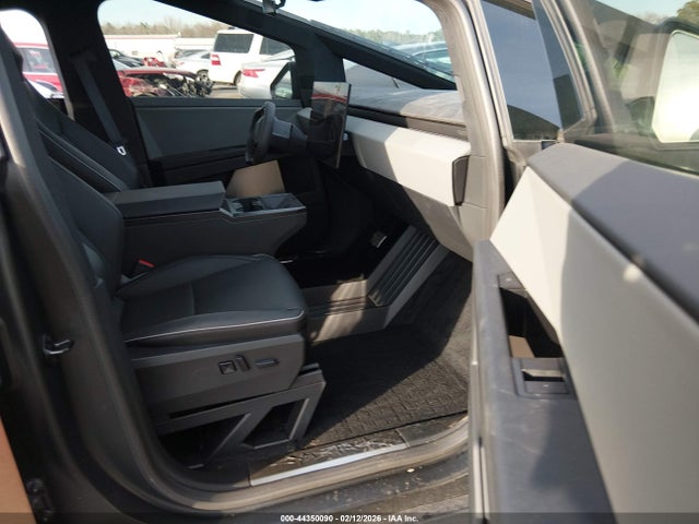 Продажа на аукционе авто 2024 Tesla Cybertruck Cyberbeast, vin: 7G2CEHEE4RA032136, номер лота: 44350090