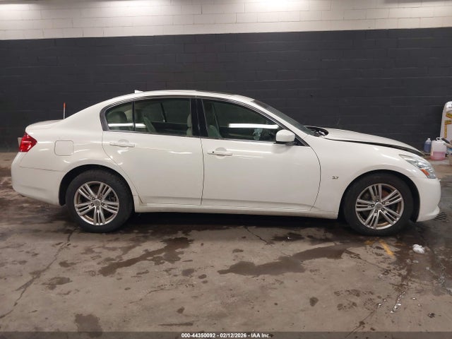 44350092 :رقم المزاد ، JN1CV6AR6FM522408 vin ، 2015 Infiniti Q40 مزاد بيع