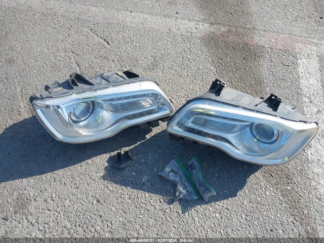 Chrysler 300 Limited 2015 2C3CCAAG3FH891660 Image 12