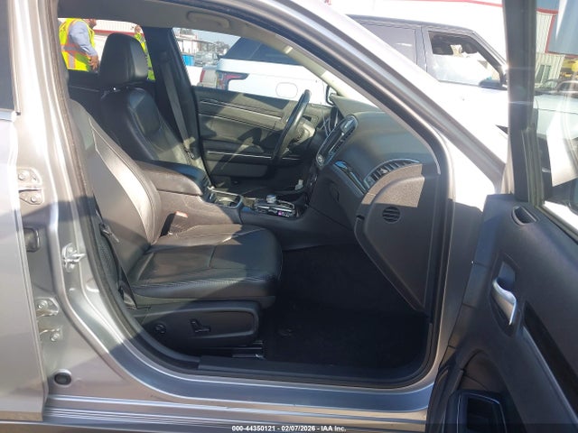 Chrysler 300 Limited 2015 2C3CCAAG3FH891660 Image 5