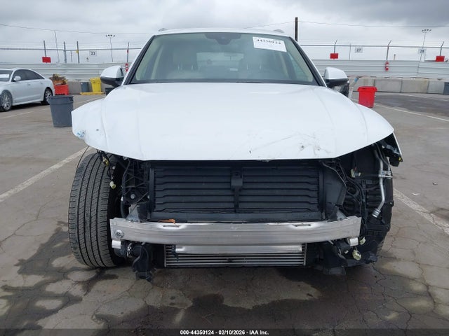 Продаж на аукціоні авто 2023 Audi Q5 Premium 40 Tfsi Quattro S Tronic, vin: WA1ABAFY0P2182051, номер лоту: 44350124