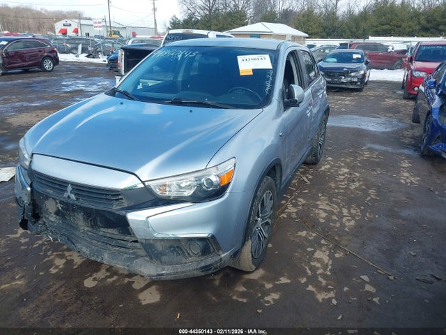 Продажа на аукционе авто 2017 Mitsubishi Outlander Sport 2.0 Le, vin: JA4AP3AUXHZ014041, номер лота: 44350143