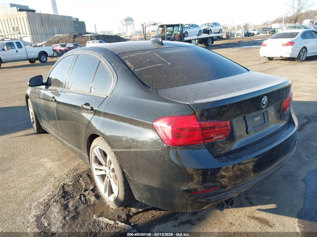 2018 BMW 330I WBA8D9C57JA614703 Photo 2