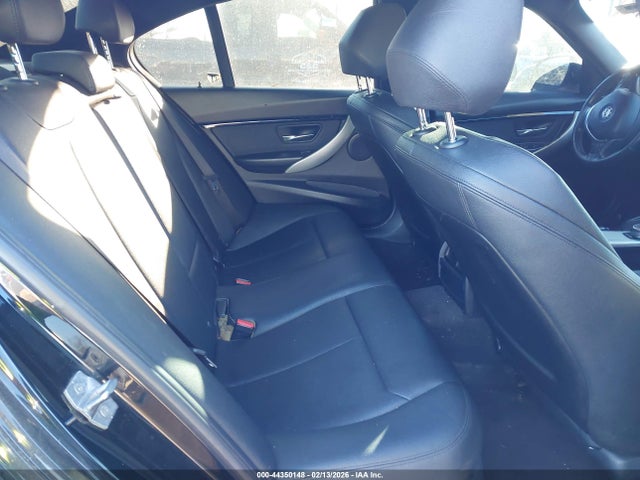 2018 BMW 330I WBA8D9C57JA614703 Photo 7
