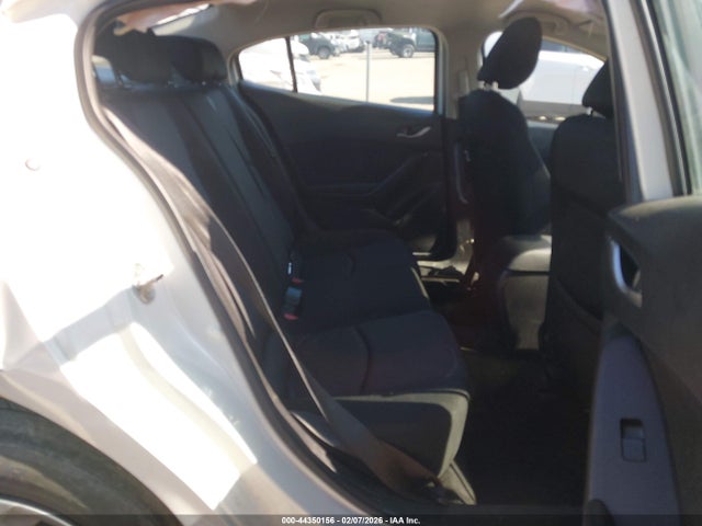 JM1BM1U71F1252482 Mazda Mazda3 I Sport