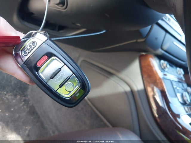 2013 AUDI A8 L WAURGAFD6DN002960 Photo 10