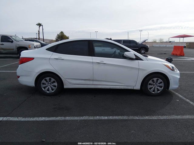 KMHCT4AE3GU160913 Hyundai ACCENT SE