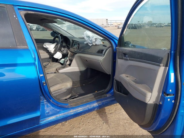 KMHD74LF9JU478122 Hyundai ELANTRA SE