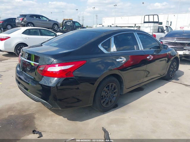 Продаж на аукціоні авто 2016 Nissan Altima 2.5 S, vin: 1N4AL3AP1GN364245, номер лоту: 44350253