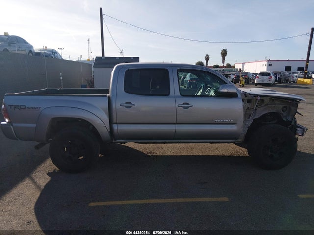 3TMJU4GN4FM191946 Toyota Tacoma Prerunner V6