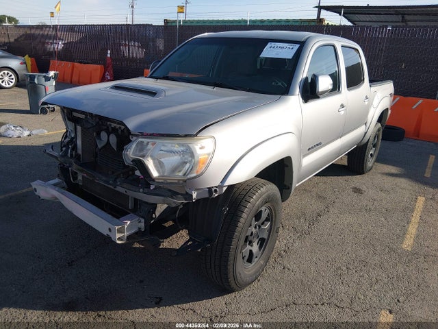 3TMJU4GN4FM191946 Toyota Tacoma Prerunner V6
