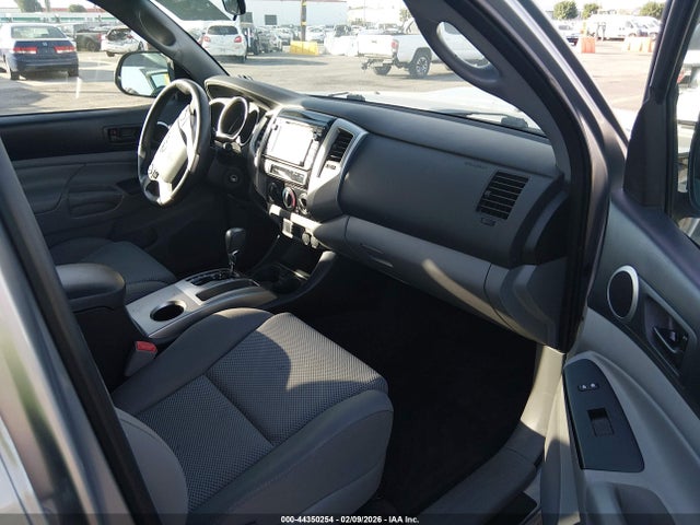 3TMJU4GN4FM191946 Toyota Tacoma Prerunner V6