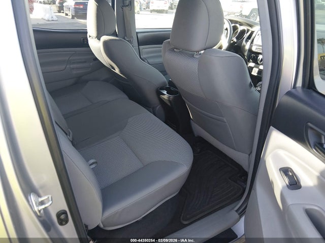 3TMJU4GN4FM191946 Toyota Tacoma Prerunner V6