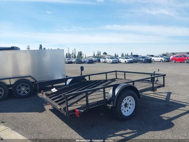 Carry-on Trailer 2018 4YMBU101XJN015716 Image 4
