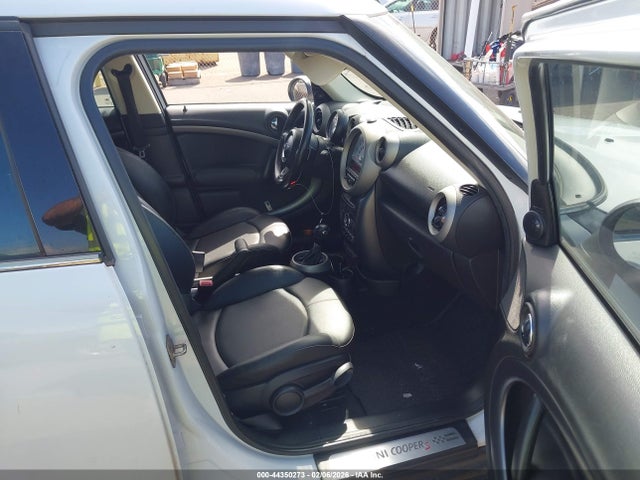 2011 MINI COOPER S COUNTRYMAN WMWZC3C55BWL79405 Photo 4