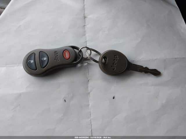 2004 JEEP GRAND CHEROKEE 1J8GW58N84C365436 Photo 10